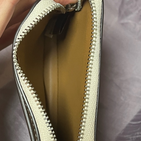 **Coach Show Only** 11am $50 Start. Card/ID case in Houndstooth - Picture 6 of 6